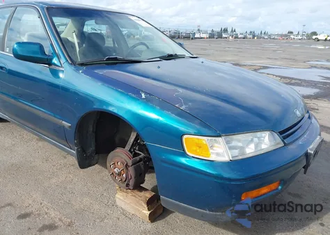 1995 Honda Accord Lx/Ex z USA, uszkodzony, nr VIN 1HGCD5633SA036862